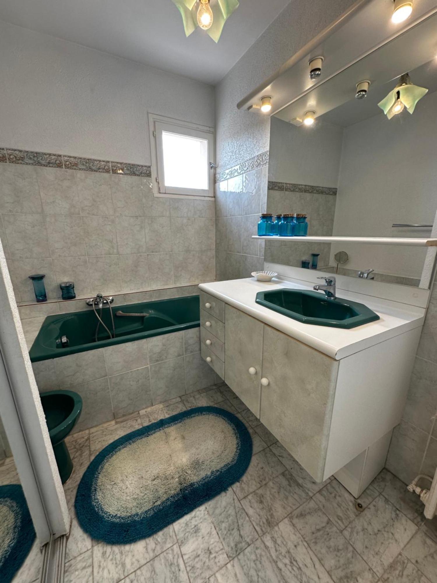 T4 Avec Terrasse Et Garage Prive Apartment Тулон Екстериор снимка