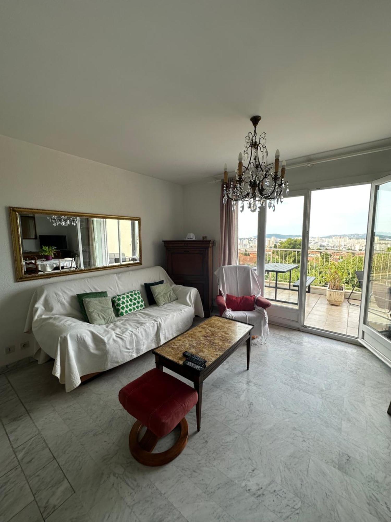 T4 Avec Terrasse Et Garage Prive Apartment Тулон Екстериор снимка