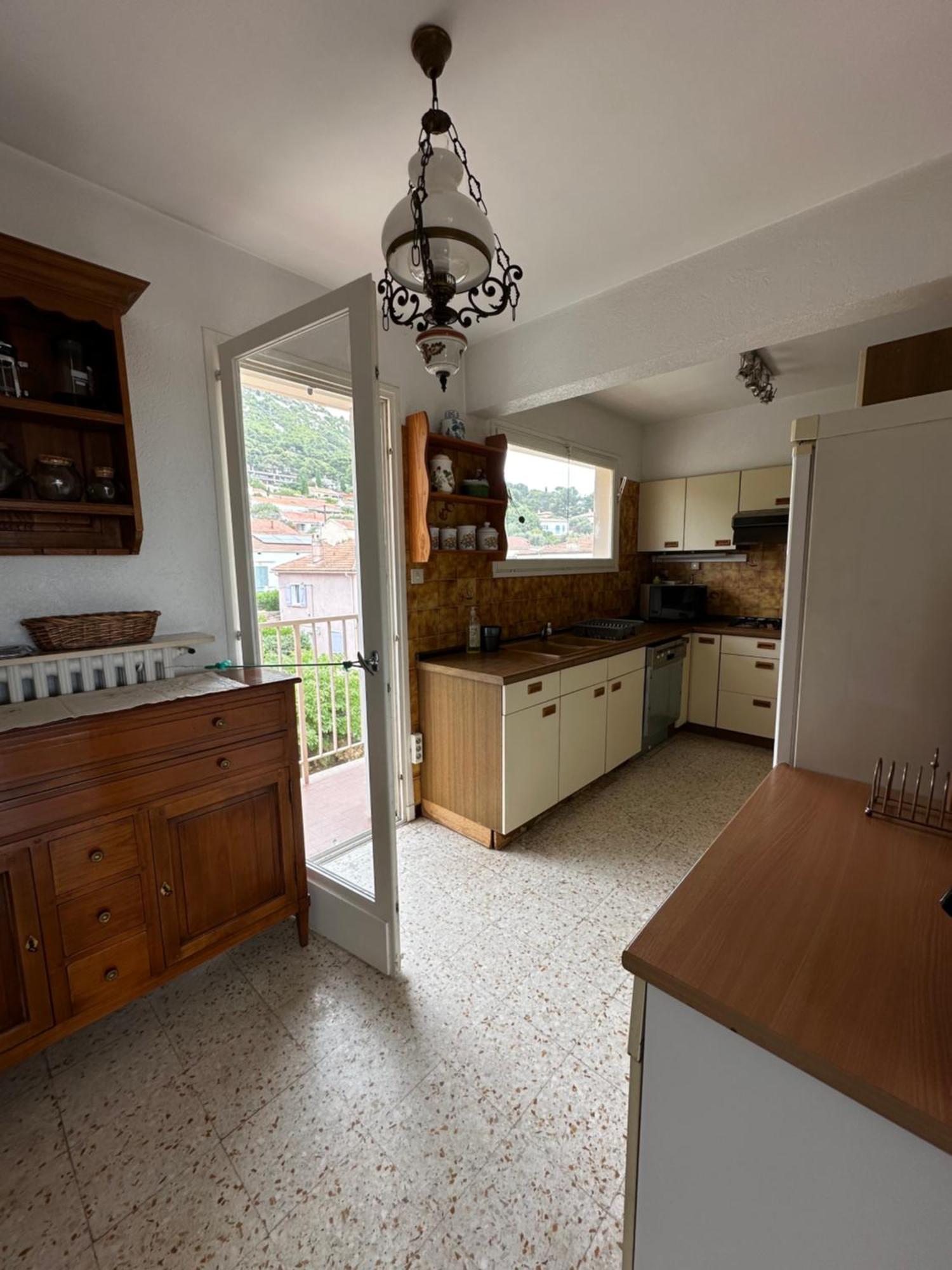 T4 Avec Terrasse Et Garage Prive Apartment Тулон Екстериор снимка