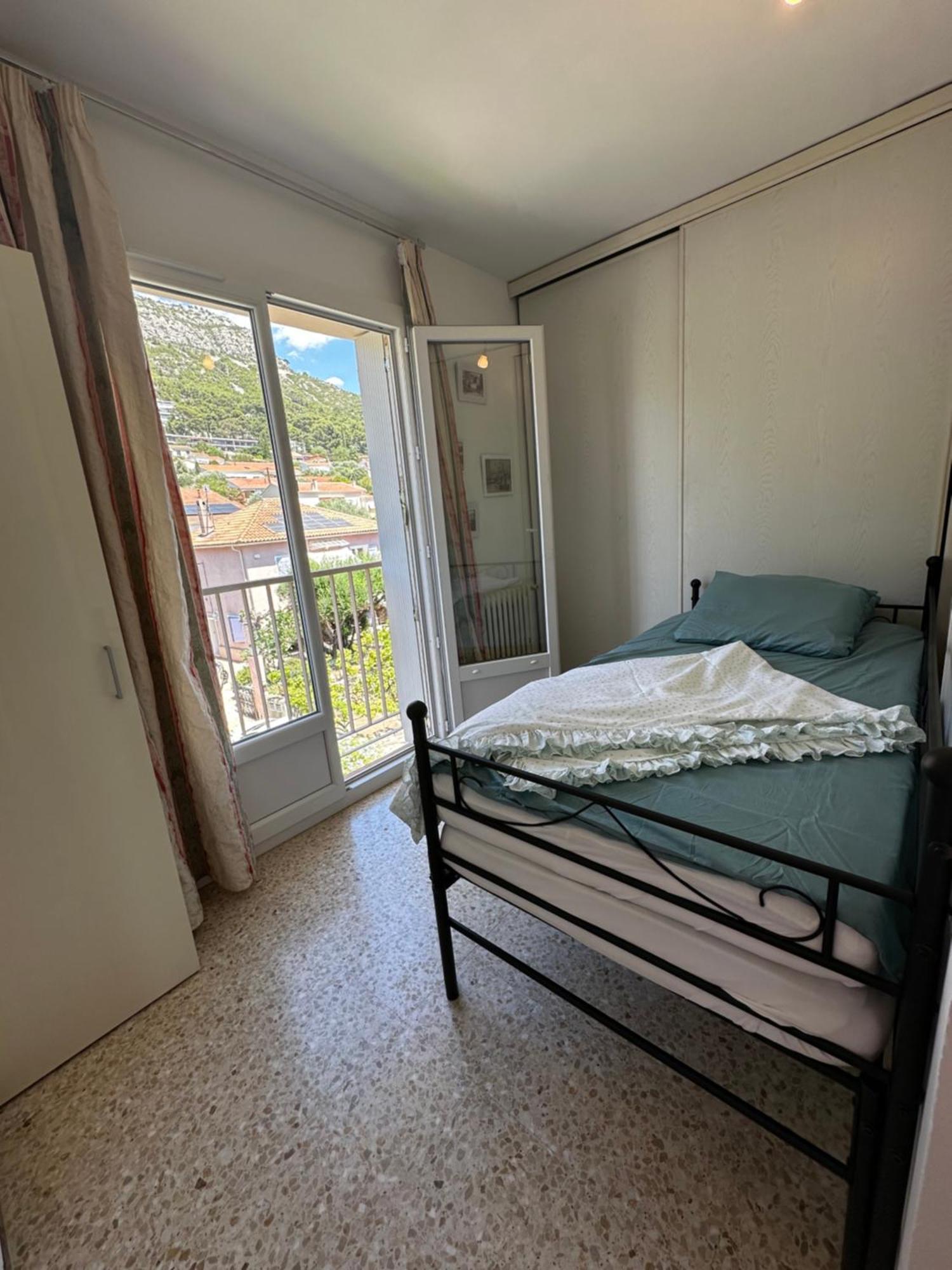 T4 Avec Terrasse Et Garage Prive Apartment Тулон Екстериор снимка